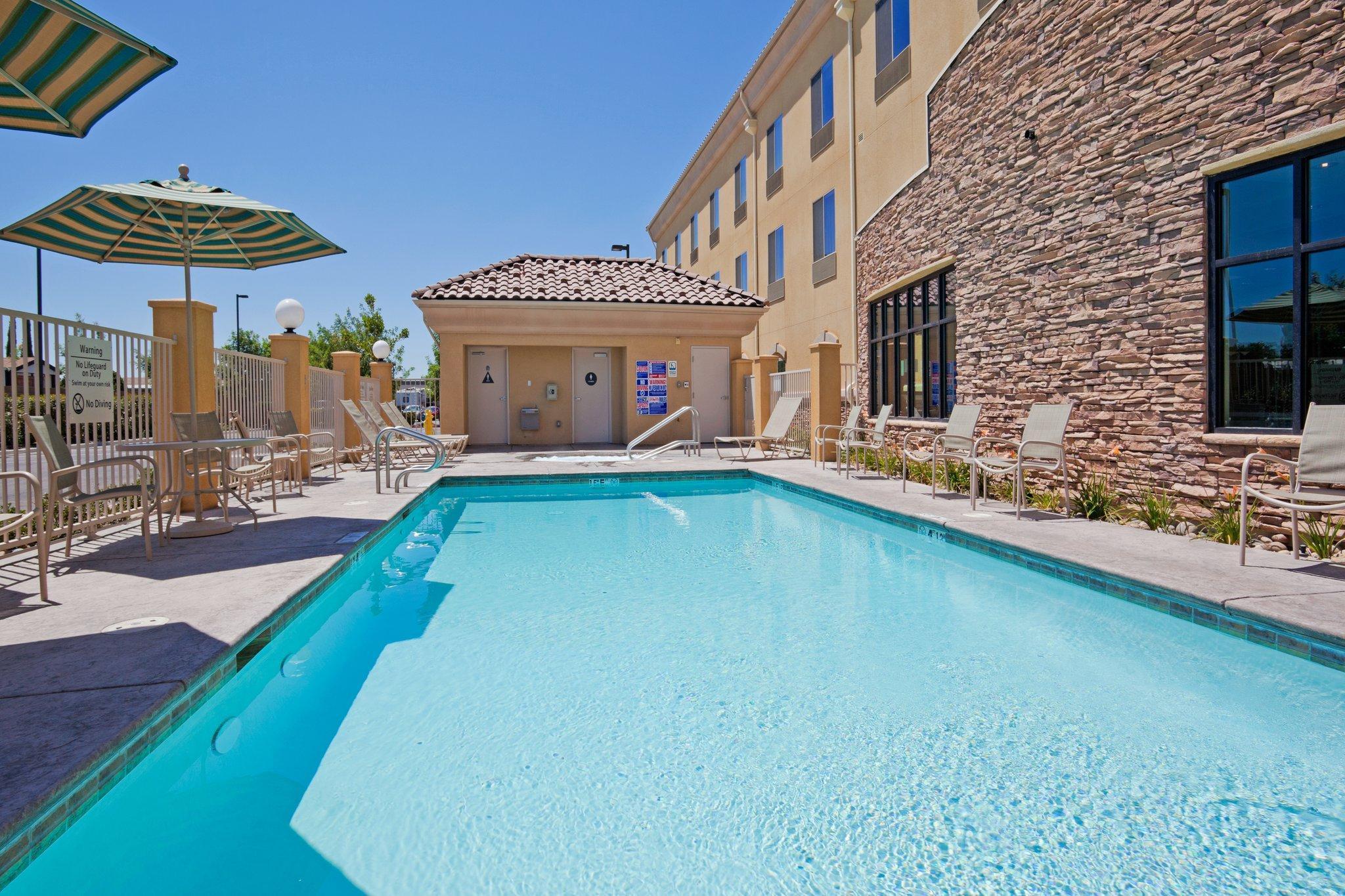 Holiday Inn Express & Suites Clovis Fresno Area By Ihg Kültér fotó