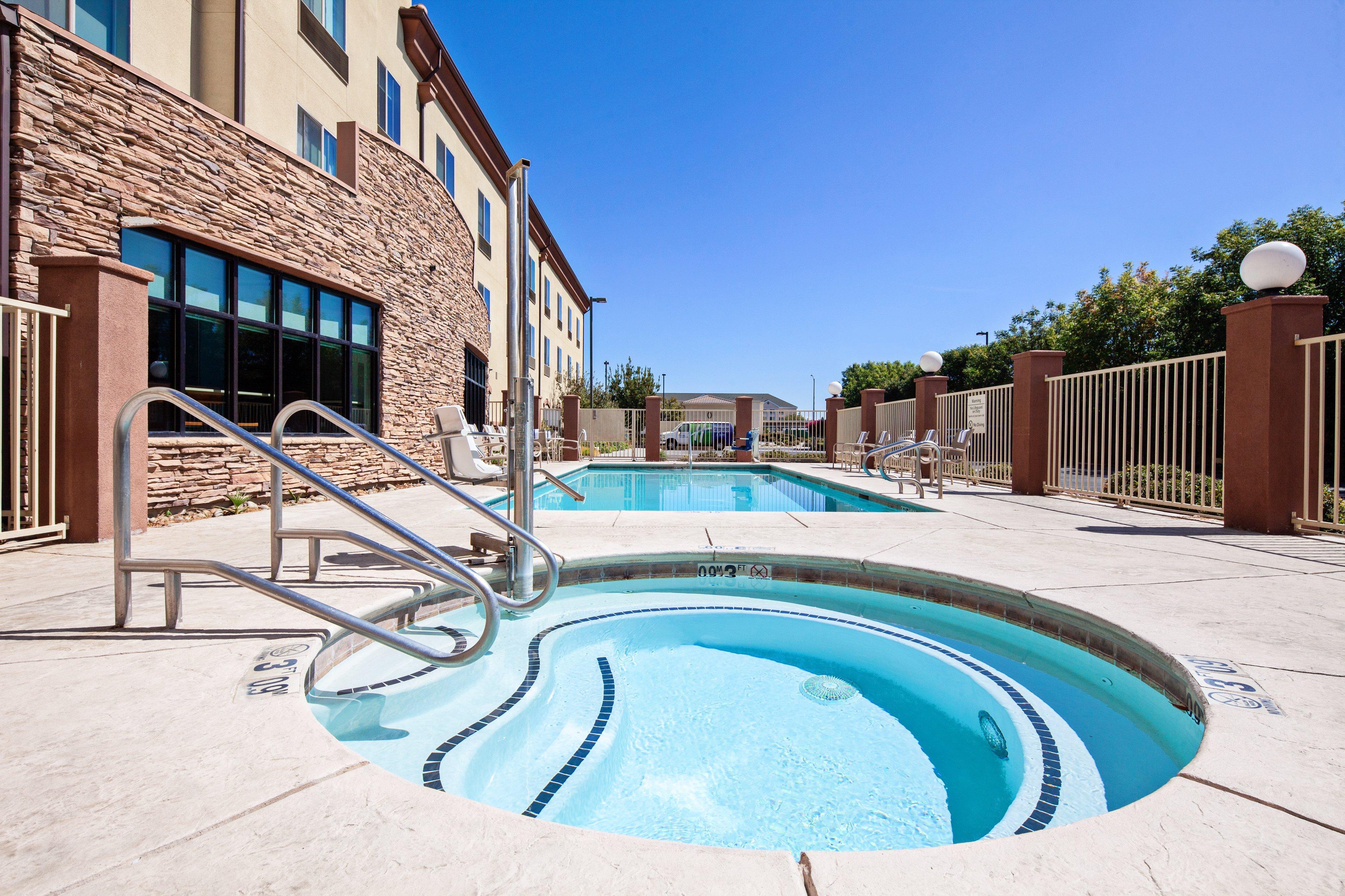 Holiday Inn Express & Suites Clovis Fresno Area By Ihg Kültér fotó